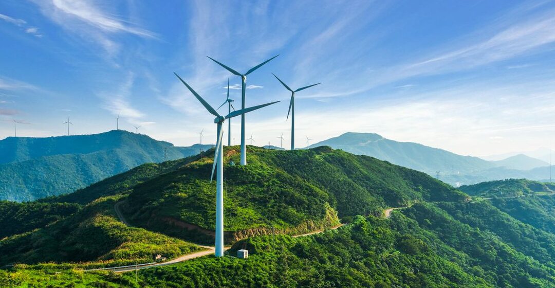 IEA čeká rekordní kapacitu nových zdrojů obnovitelné energie